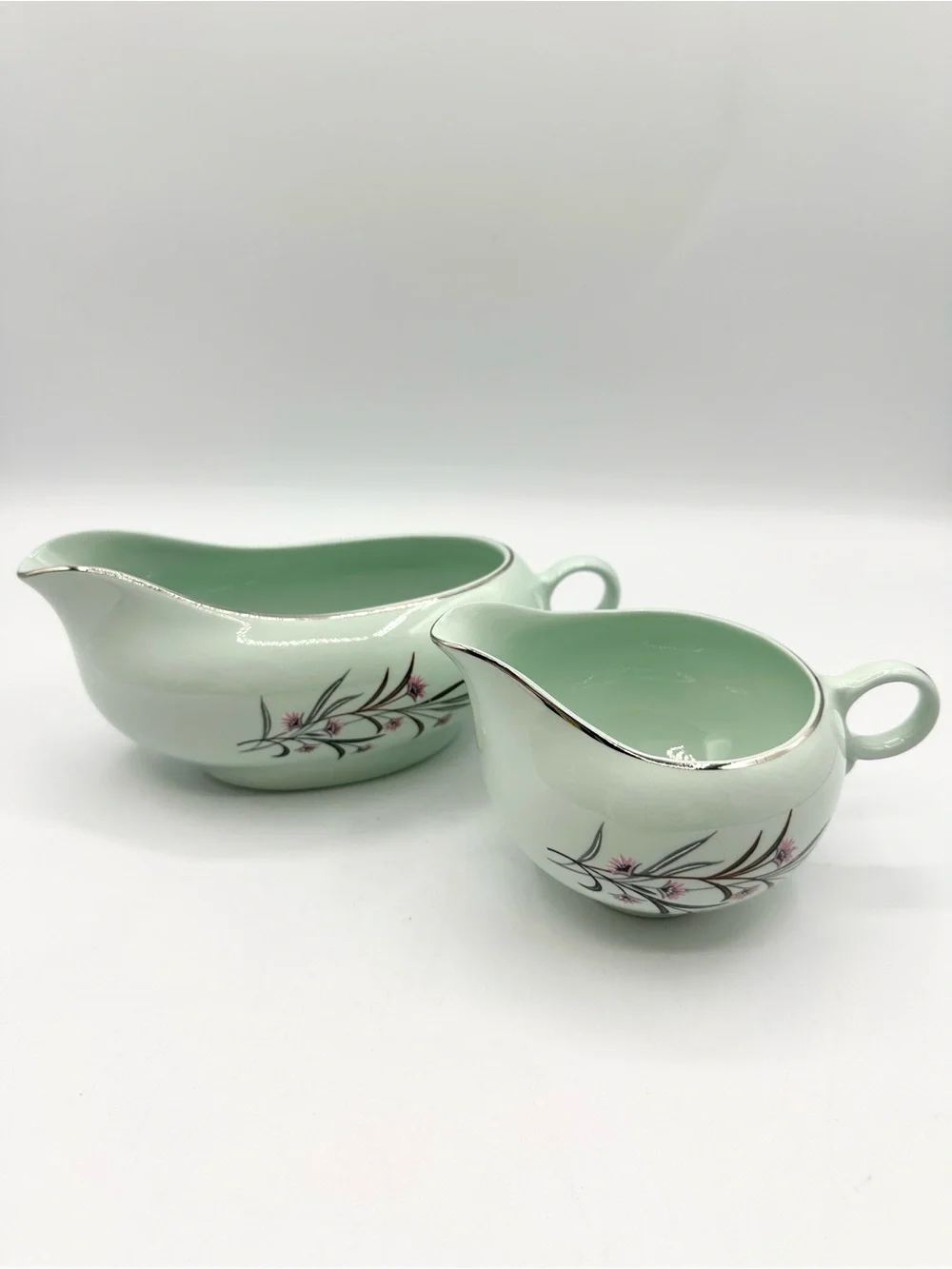 1949 Universal Potteries Gravy Boat & Creamer in Ballerina Mist. “Strawflowers”